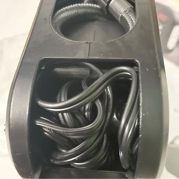 Just In Case 12V Air Compressor - Picture 12 of 15